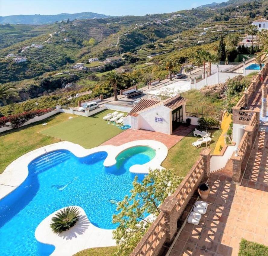Lovely 2 Bedroom Apartment With Sea View, Frigiliana Exterior foto